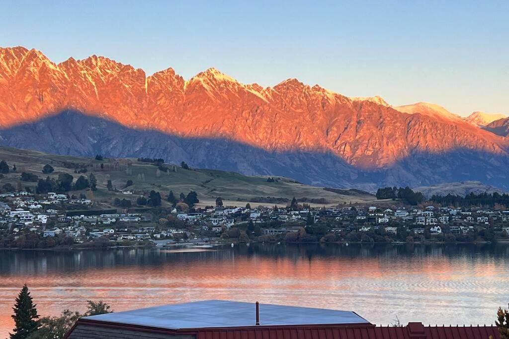 Lakeview Home Retreat At Queenstown Hill Eksteriør bilde